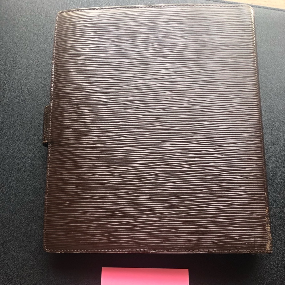 Louis Vuitton GM Agenda